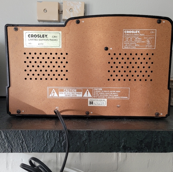 Crosley collector's edition radio - Picture 6 of 12